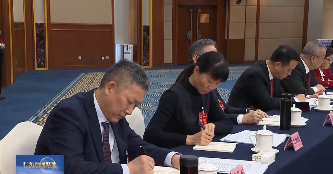 20240306-3-全国人大代表李长东：加快发展方式绿色转型，，，，，助力实现“双碳”目标.png